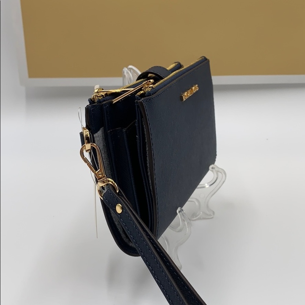 MICHAEL KORS LG DOUBLE ZIP WRISTLET NAVY - Picture 3 of 16